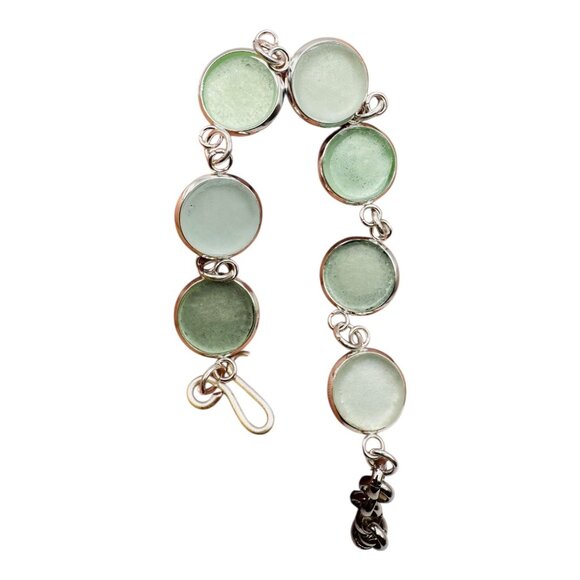 Sea Glass & Silver Plated Cabochon Bracelet - Picture 10 of 11